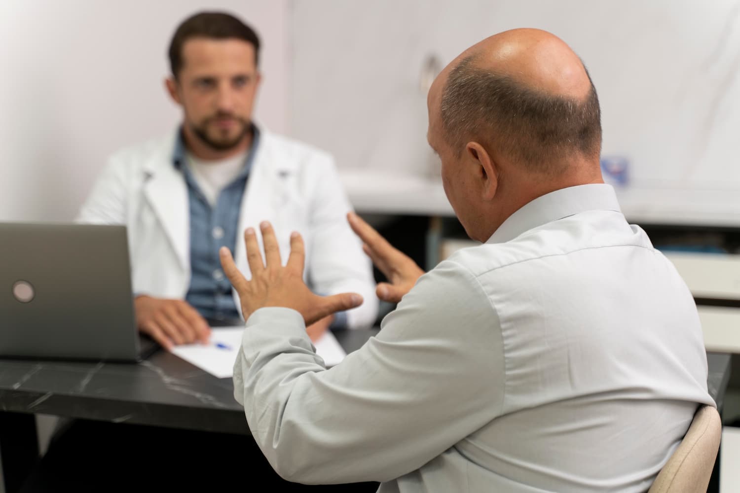 Questions to Ask Your Surgeon Before Your Hair Transplant Procedure